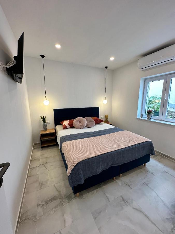 Olive View Apartment Brela Kültér fotó